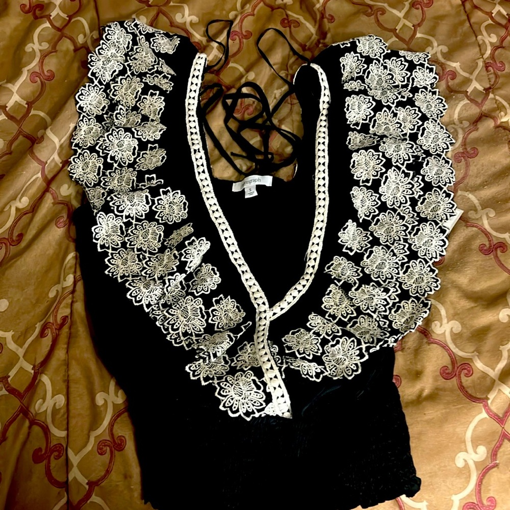 Women’s black and white flowered shirt
